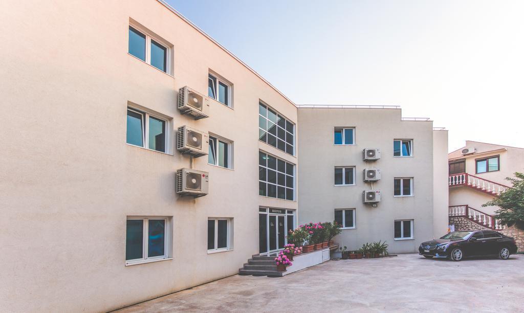 Apartments Deus Dobra Voda Ngoại thất bức ảnh